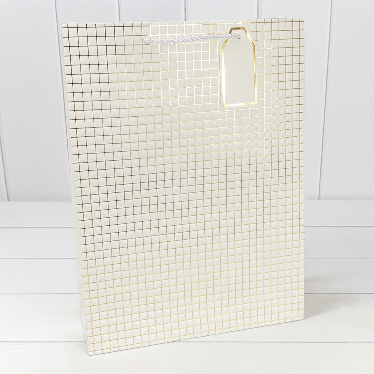 Пакет подарочный с тиснением (551) 31*42*12 210г Белый 1/20 1/80 Арт: 000551A/1