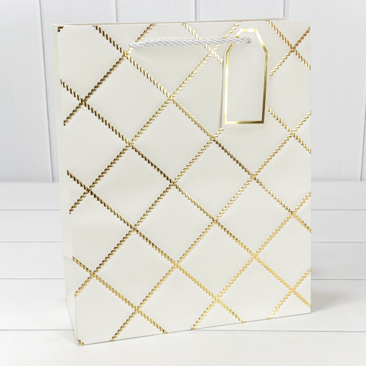 Пакет подарочный с тиснением (552) 26*32*12 210г Белый 1/20 1/240 Арт: 000552C/1